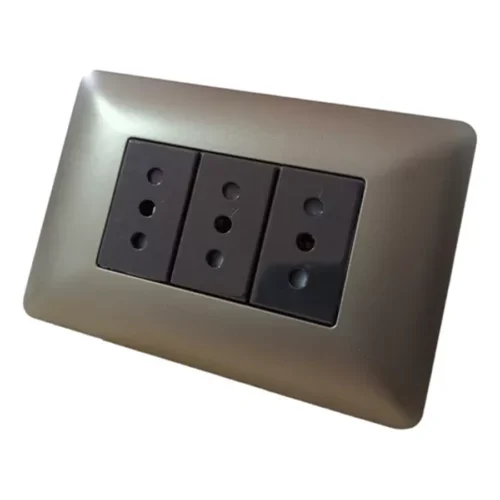 Tomacorriente Enchufe Triple Café 10a 220v Sec Pack 10 Und1